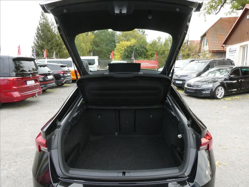 Škoda Octavia 2,0 TDi 110kW serviska,ČR,DPH - fotka 19 z 46