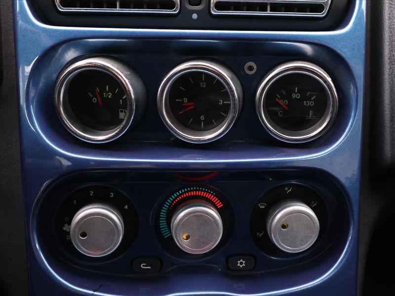 Alfa Romeo Spider 2,0 TS 16V 110kW Klima Kůže - fotka 17 z 27