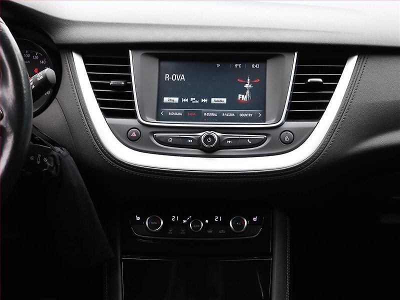 Opel Grandland X (2018) 1.2 Turbo, ČR,1.maj - fotka 10 z 19