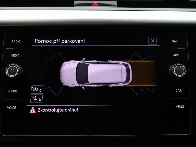 Volkswagen Arteon Shooting Brake 2,0 TDI 110kW DSG R-Line CZ DP - fotka 22 z 32