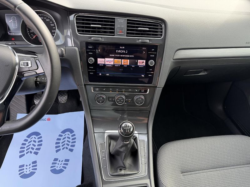 Volkswagen Golf Combi VII 1,6 TDi/85kW - fotka 20 z 66