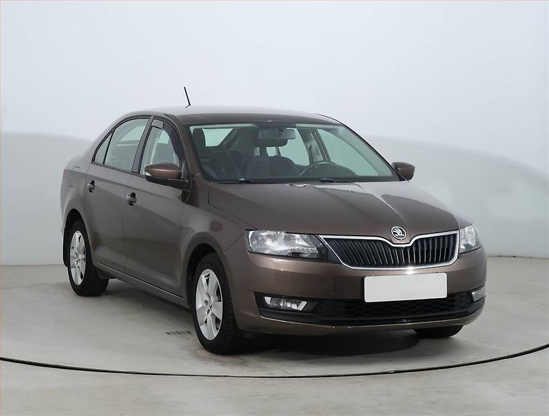 Škoda Rapid (2019) 1.0 TSI, Park. senzory - fotografie inzerátu