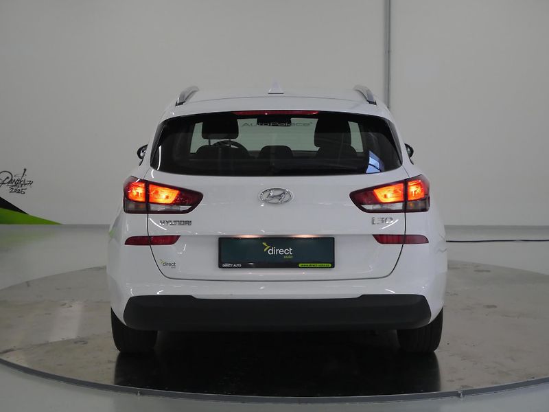 Hyundai i30 - fotka 6 z 26