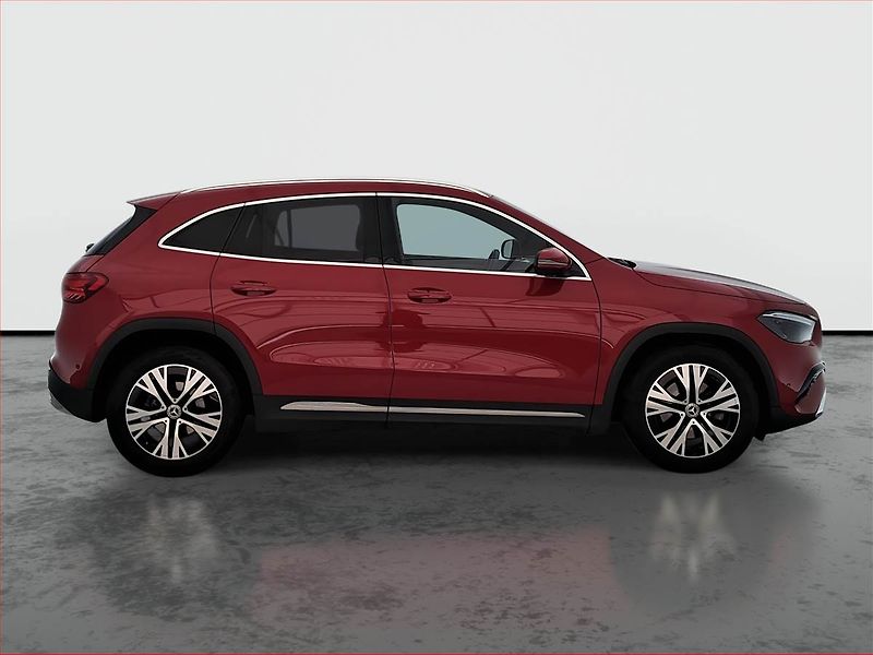 Mercedes-Benz GLA (2024) 200 d 4MATIC - fotka 6 z 22