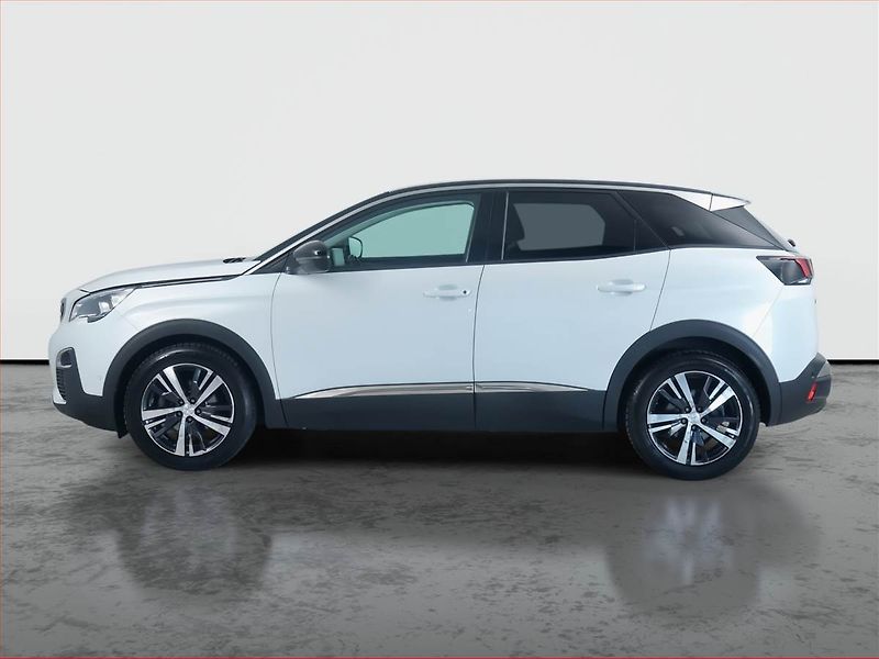 Peugeot 3008 (2019) 1.6 PureTech, Automat - fotka 3 z 18