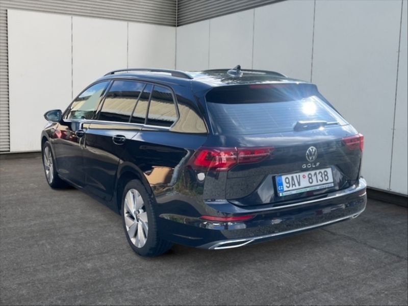 Volkswagen Golf 2,0 TDI 110 Style AT - fotka 4 z 11