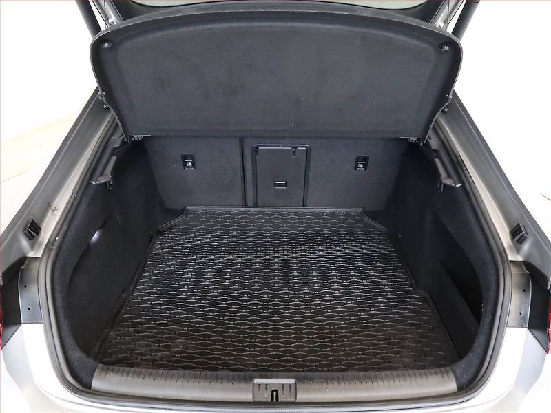 Volkswagen Arteon (2019) R-line 2.0 BiTDI 4Motion - fotka 12 z 21