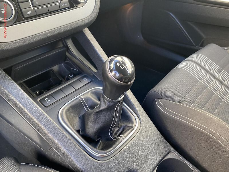 Volkswagen Scirocco (2012) 1.4 TSi, Match, bixen, +kola - fotka 17 z 19