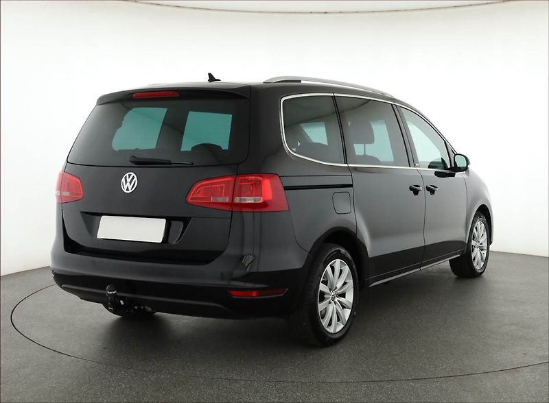 Volkswagen Sharan (2012) 2.0 TDI, 7 míst, Navi, Xenony - fotka 5 z 22