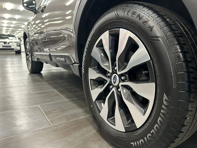 Subaru Outback (2024) 2.5 Touring 2024 | Záruka - fotka 12 z 66