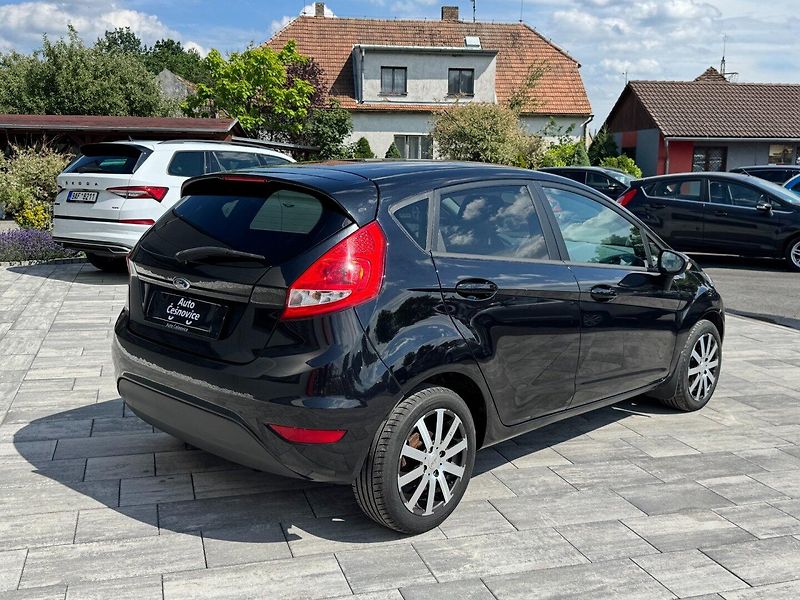 Ford Fiesta (2011) 1.25i 44kW - fotka 5 z 31