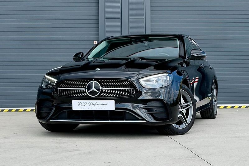 Mercedes-Benz Třídy E (2020) E 220d 4Matic AMG Line - fotka 2 z 112