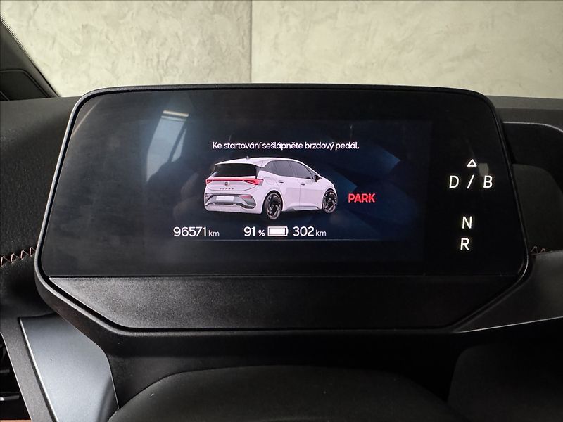 Cupra Born 150kW LED Tepelko Kamera - fotka 23 z 48