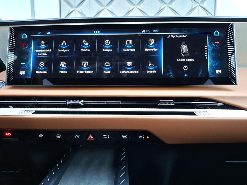 DS Automobiles DS N°8 (2026) ETOILE 350 k AWD LONG RANGE    - fotka 11 z 47