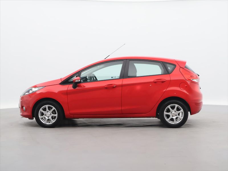 Ford Fiesta 1,2 i 44 kW CZ - fotka 4 z 26