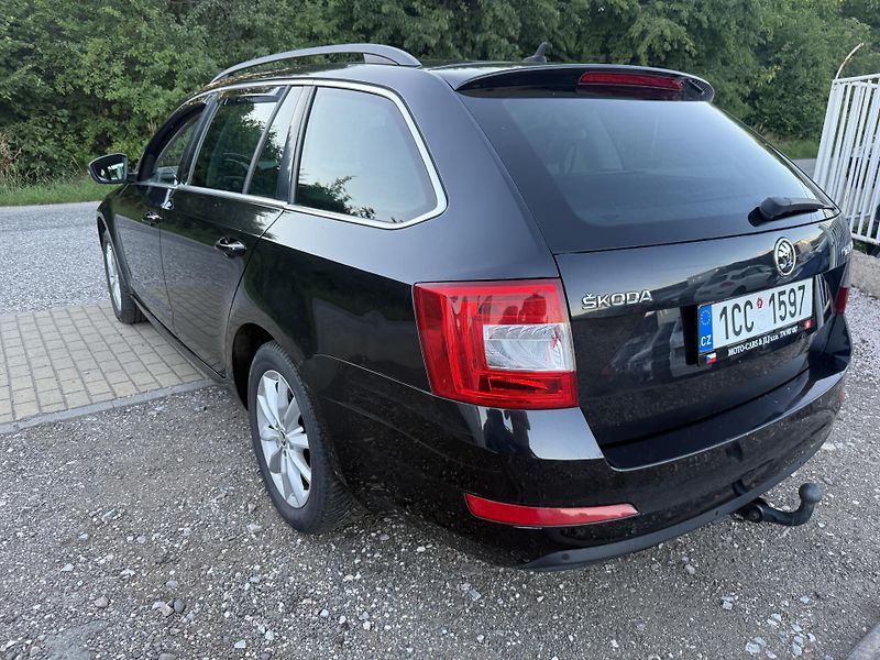 Škoda Octavia (2017) 1.6tdi - fotka 28 z 52