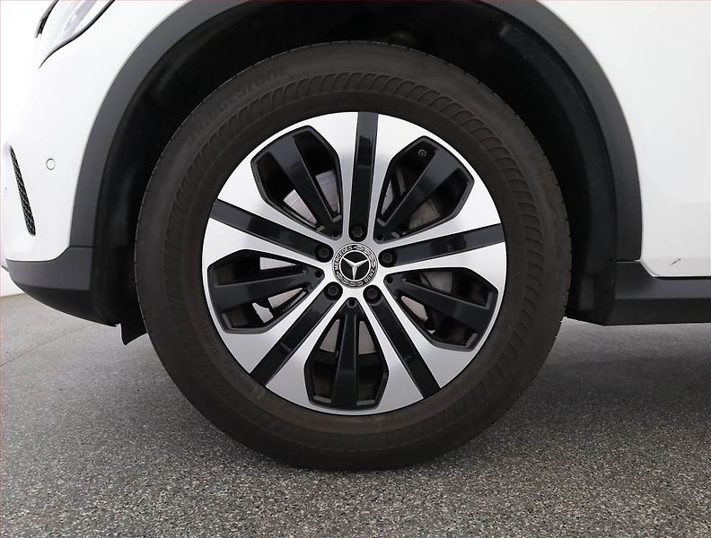 Mercedes-Benz GLC (2019) 220 d 4MATIC - fotka 18 z 18