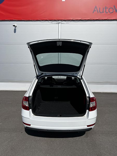 Škoda Octavia 1.4TSI 110kW DSG Kůže DPH - fotka 23 z 23