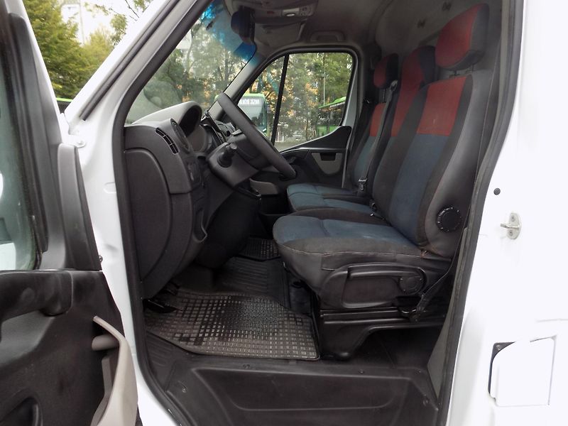 Renault Master (2014) 2,3 110KW MAXI KLIMA - fotka 14 z 35