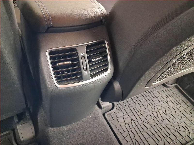 Hyundai Tucson (2016) Trikolor 1.7 CRDi, Serv.kniha - fotka 19 z 22