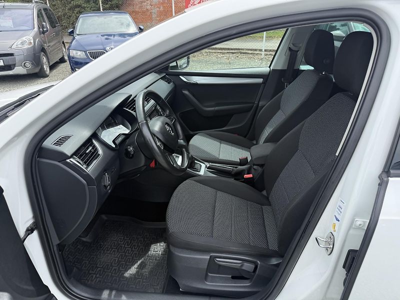 Škoda Octavia 2.0 TDI 4x4 - fotka 8 z 13