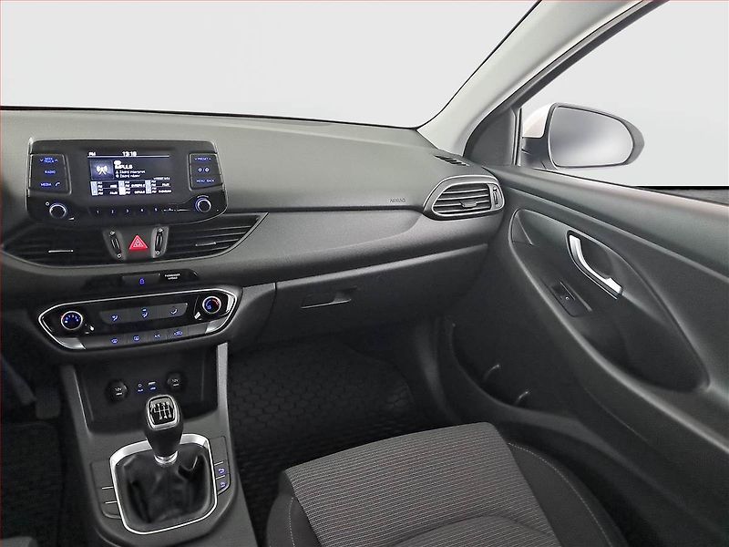 Hyundai i30 (2018) 1.0 T-GDI, Serv.kniha - fotka 8 z 19