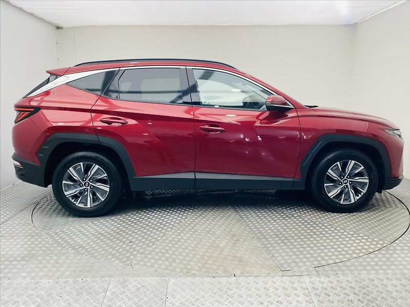 Hyundai Tucson 1,6 CRDi 85kW SMART - fotka 25 z 28