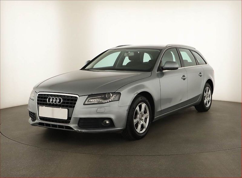 Audi A4 (2008) 1.8 TFSI, ČR,1.maj, udržované - fotka 2 z 13
