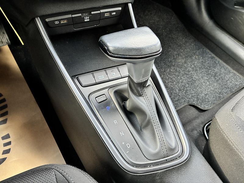 Hyundai i20 1.0T-GDi 74kW AUTOMAT 1MAJITEL - fotka 20 z 29