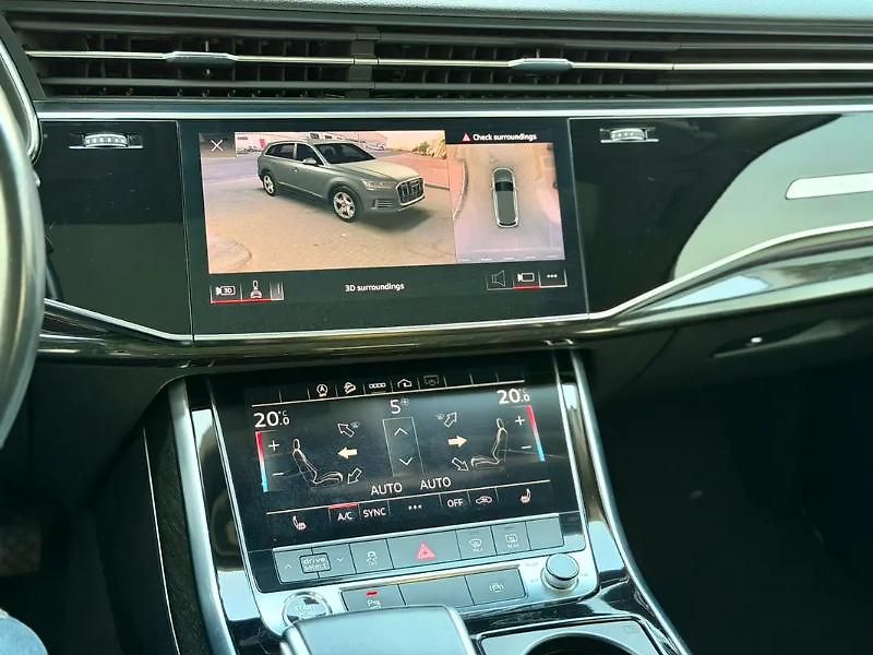 Audi Q7 (2021) Moderní generace Audi Q7 - fotka 16 z 20