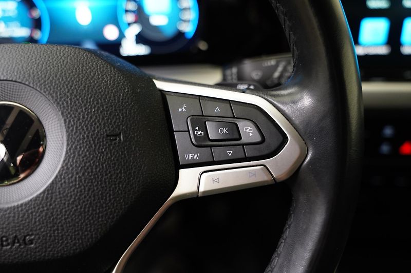 Volkswagen Golf - fotka 16 z 32