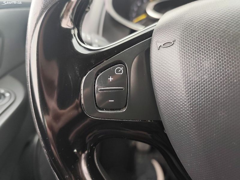 Renault Clio (2015) - fotka 25 z 30
