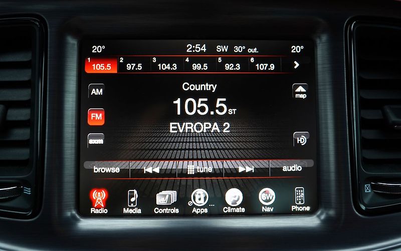 Dodge Challenger 5.7L V8 Hemi/Shaker/kůže/375 P - fotka 38 z 41