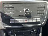 Mercedes-Benz Třídy A (2016) 1.6i, ČR, AT, LED, AC - náhled 16