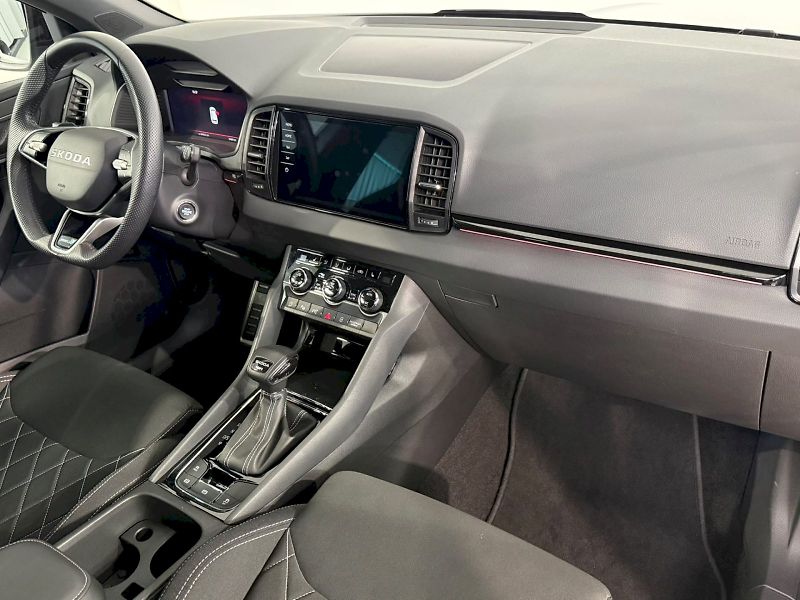 Škoda Karoq (2026) SPORTLINE 2.0TDI 110KW 4X4 DSG - fotka 32 z 42