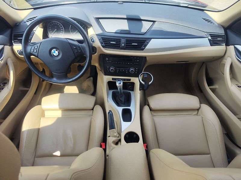 BMW X1 2.0i/135kW xDrive - fotka 12 z 24