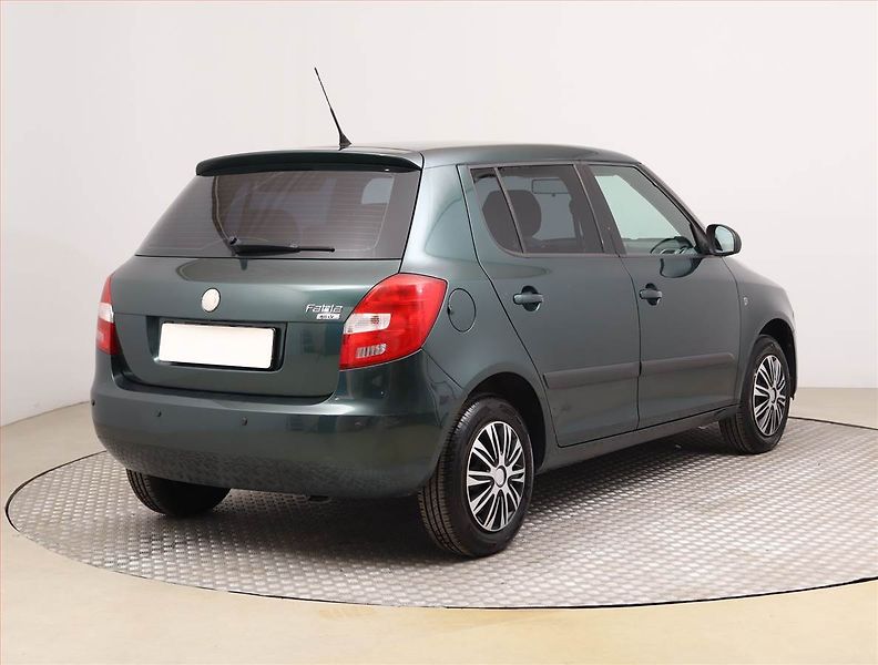 Škoda Fabia (2008) 1.4 16V, Tempomat - fotka 5 z 17