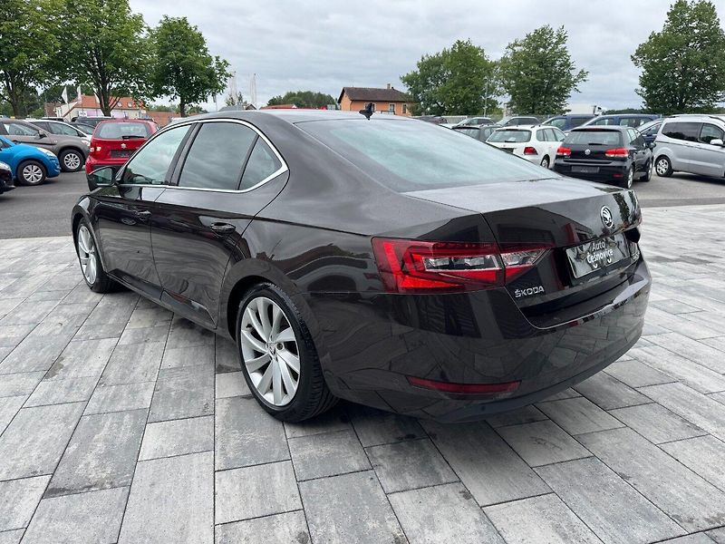 Škoda Superb (2016) Style Plus 2.0 TDI 110kW - fotka 7 z 30