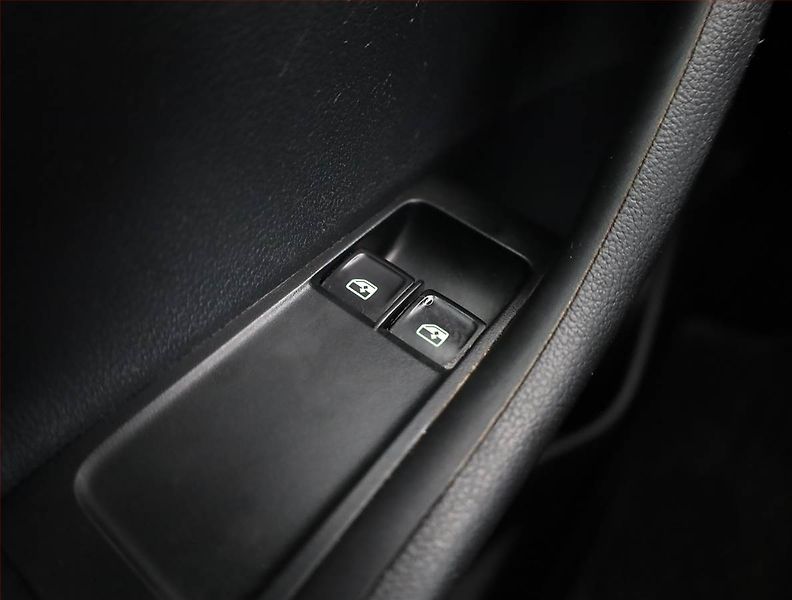 Škoda Fabia (2018) 1.0 TSI, Serv.kniha - fotka 11 z 15