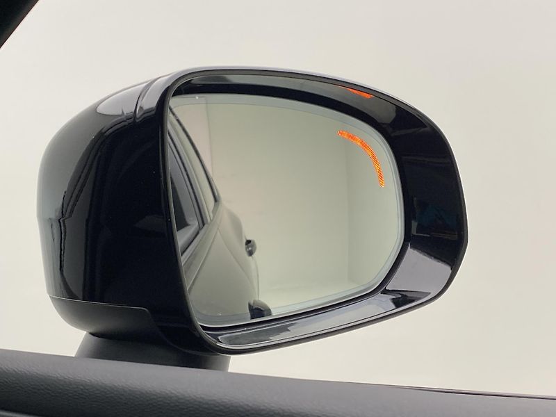 Volvo XC60 T8 AWD RECHARGE BLACK EDITION - fotka 36 z 64