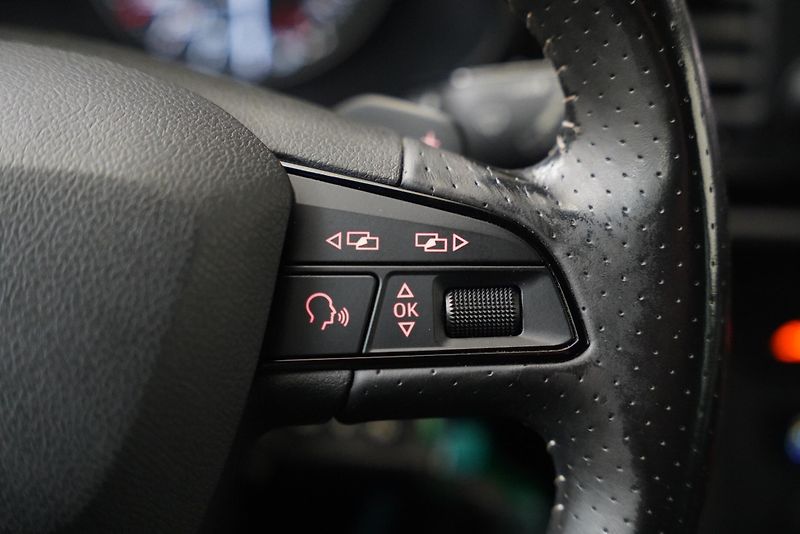 Seat Leon - fotka 16 z 26