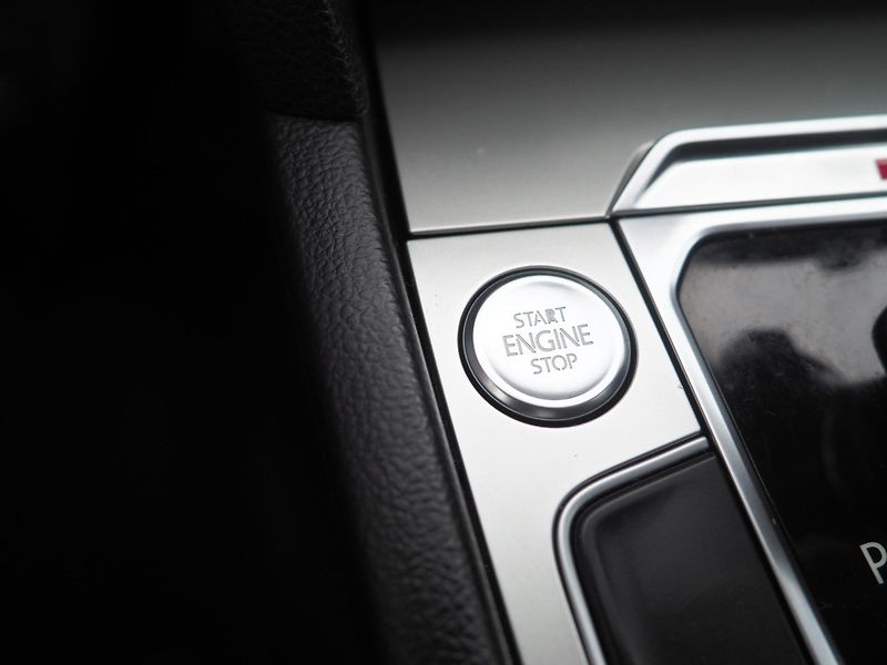 Volkswagen Passat (2016) 2.0 TDI 140 kW, DSG, 4Motion - fotka 37 z 48