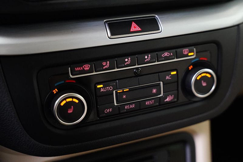 Volkswagen Sharan - fotka 20 z 25