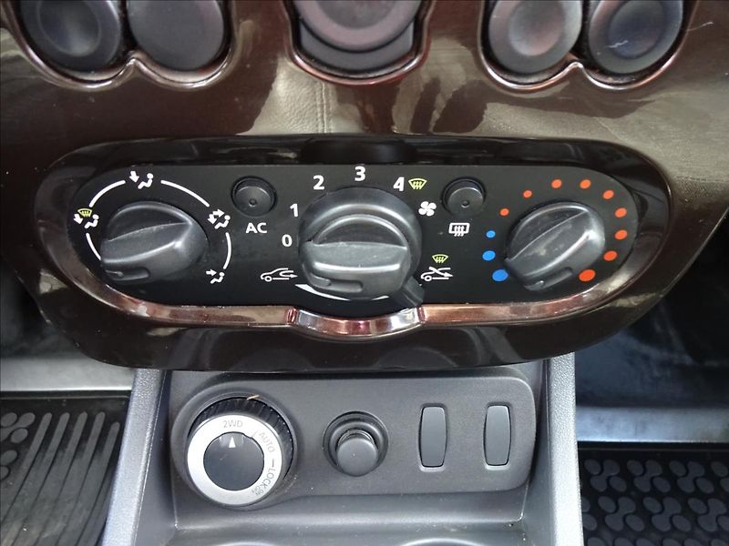 Dacia Duster 1,5 DCi 81kW 4x4 - fotka 33 z 42