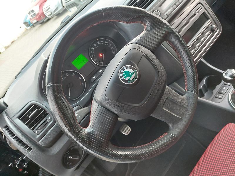 Škoda Fabia (2012) Monte Carlo 1,2TSi Zadáno!! - fotka 12 z 35