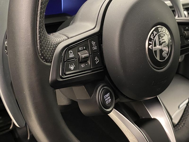 Alfa Romeo Stelvio VELOCE 2.2JTDm REZERVACE - fotka 19 z 62