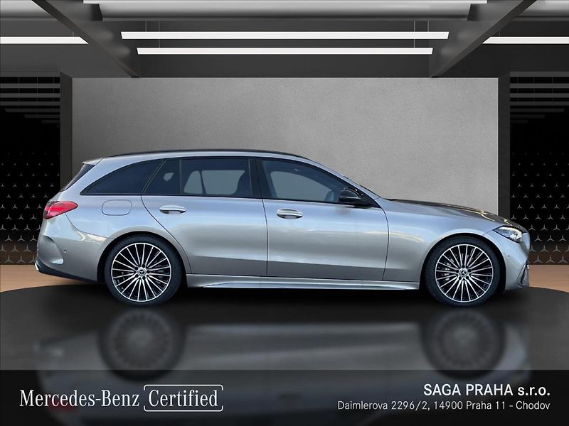Mercedes-Benz Třídy C 220 d 4MATIC AMG Line Night - fotka 6 z 22