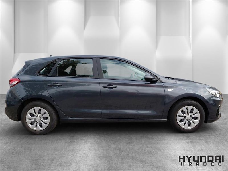 Hyundai i30 1,5   1.5 Start Plus - fotka 4 z 22