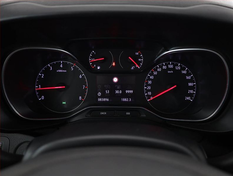 Opel Combo (2022) Elegance 1.5 CDTI, 5Míst, ČR - fotka 8 z 15