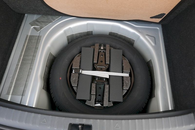 Škoda Scala (2025) 1.5 TSI 110 kW M6° Monte Carlo - fotka 25 z 32